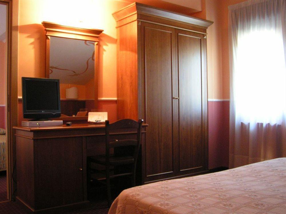 Marchesina Resort Srls Teggiano ภายนอก รูปภาพ